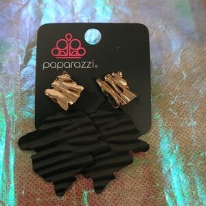 Paparazzi Gold and Black Earrings